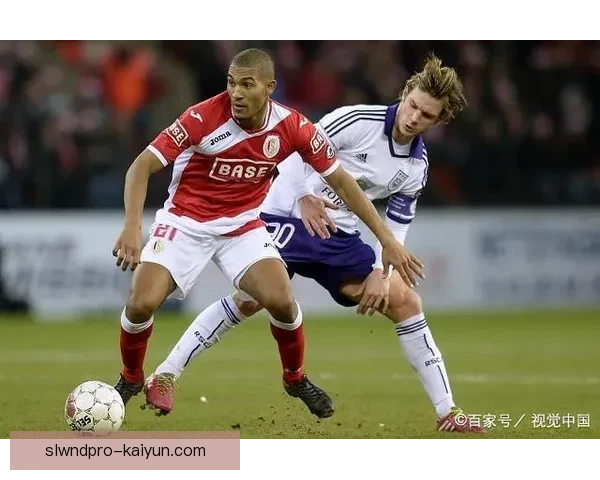 拉菲尼亚助攻王荣誉引关注，表现稳健持续提升球队竞争力